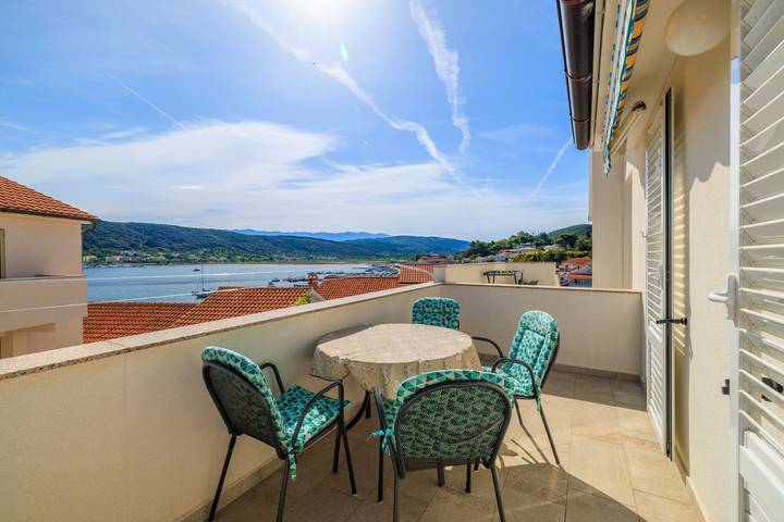Ferienwohnung für 4 Personen, mit Balkon, mit Haustier in Supetarska Draga