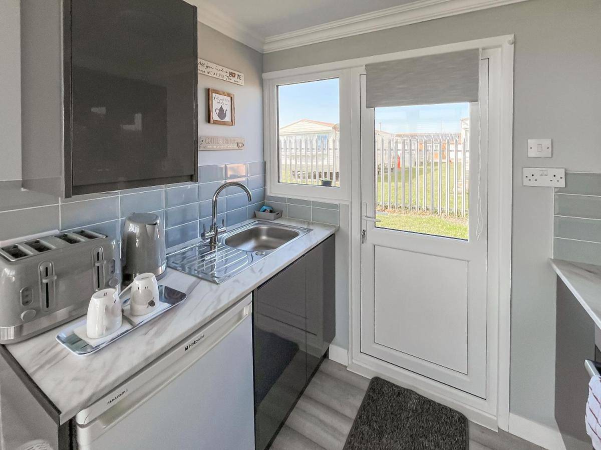 Two-Bedroom Holiday Home in Chapel St. Leonards, Lincolnshire