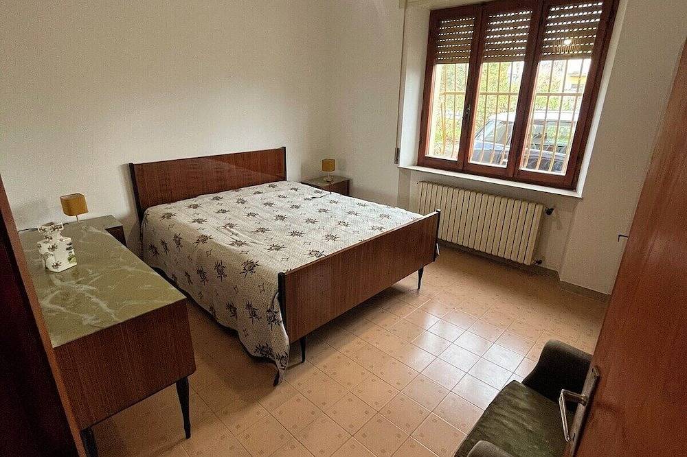 Casa Rina Family home apartment. Umbria / Tuscany. 2 minutes from the lake in Tuoro sul Trasimeno, Lago Trasimeno