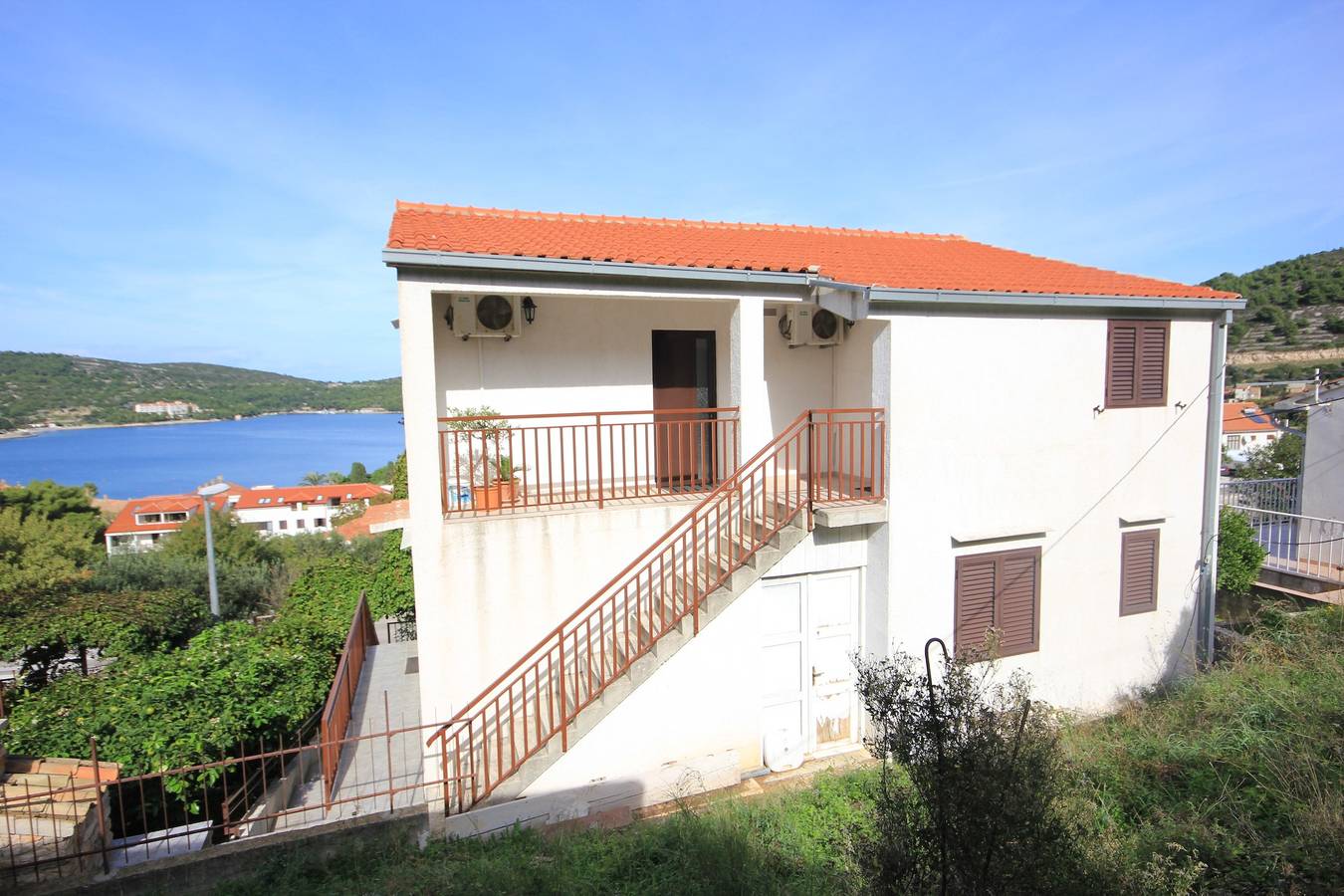Entire apartment, One bedroom apartment with balcony and sea view Vis -b in Vis Town, Vis (Dalmatia)