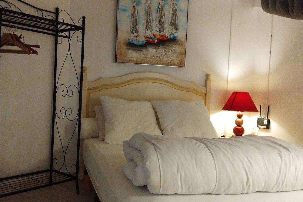 Ganze Wohnung, Stadtzentrum, Geschirrspüler, Klimaanlage, Doppelverglasung, Samstag bis Samstag in Saintes-Maries-de-la-Mer, Arles und Umgebung