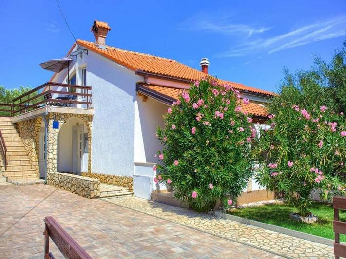 Maison d’hôte pour 6 personnes, avec terrasse et vue, animaux acceptés dans Krk - 2