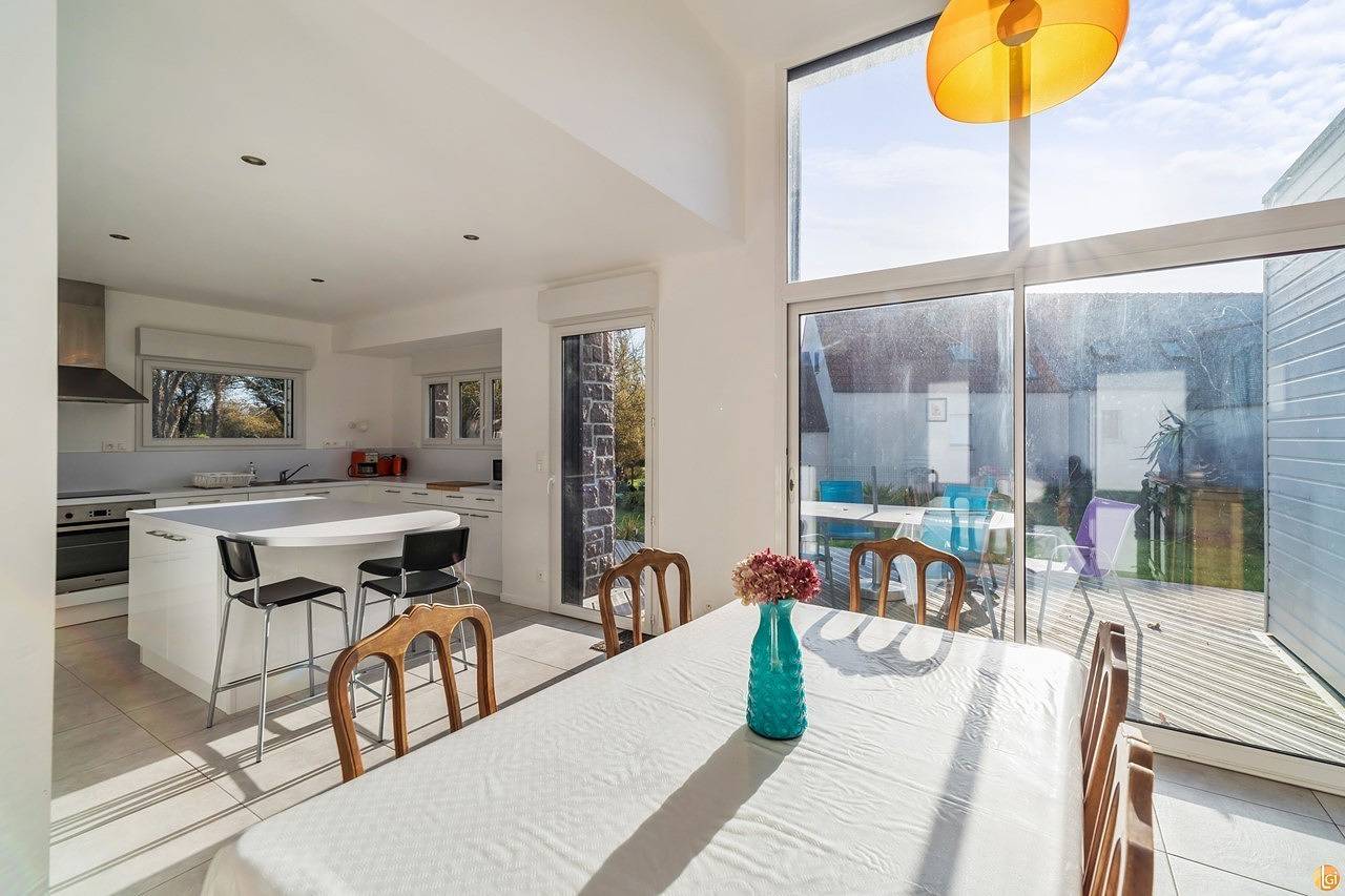 Ferienhaus für 8 Personen mit Terrasse in Trégastel, Rosa Granitküste