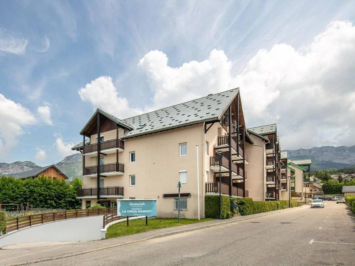 Appart’hôtel pour 4 personnes, avec piscine et jardin, animaux acceptés