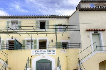 Gîte pour 6 personnes, avec terrasse à Castagniers