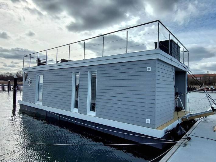Hausboot für 5 Personen, mit Terrasse an der Ostsee - 3