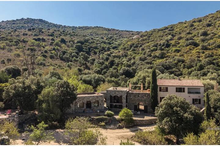 Maison Camellu – Propriété de charme au cœur des oliviers, vue mer in Calenzana, Region de Calvi