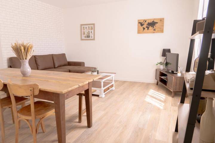 Location de vacances pour 6 personnes, avec jardin dans Essarts-en-Bocage - 2
