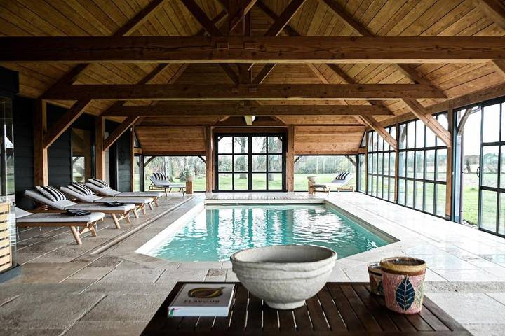 Maison de vacances pour 10 personnes, avec sauna ainsi que jardin et piscine, animaux acceptés