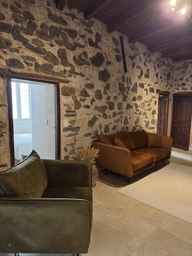 Gîte pour 4 personnes, avec terrasse à Ortiporio