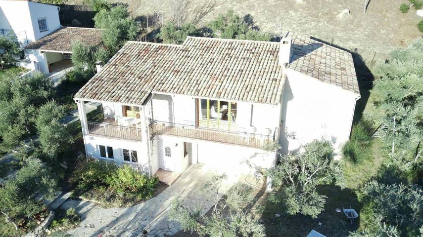 Villa pour 5 personnes, avec Balcon et Terrasse ainsi que Jardin et Vue à Manosque