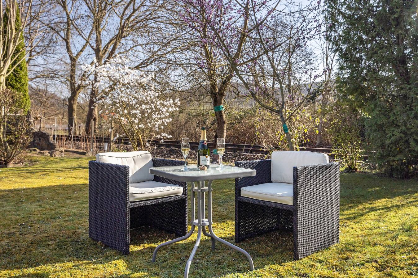 Appartement entier, Appartement de vacances pour 2 personnes avec jardin in Heeßen, Arrondissement de Schaumbourg