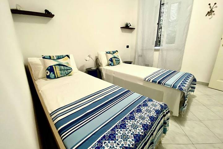 Apartamento entero, Nautilus, appartamento in centro Riomaggiore, a pochi passi da Mare e Stazione. in Riomaggiore, Riomaggiore Municipio