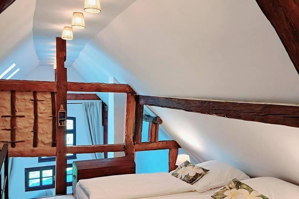 Ganze Wohnung, 3-Bett-Ferienwohnung Gartenblick - Landhaus am Aremberg in Antweiler, Ahrtal