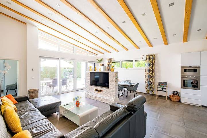 Ferienhaus für 6 Personen, mit Terrasse und Garten