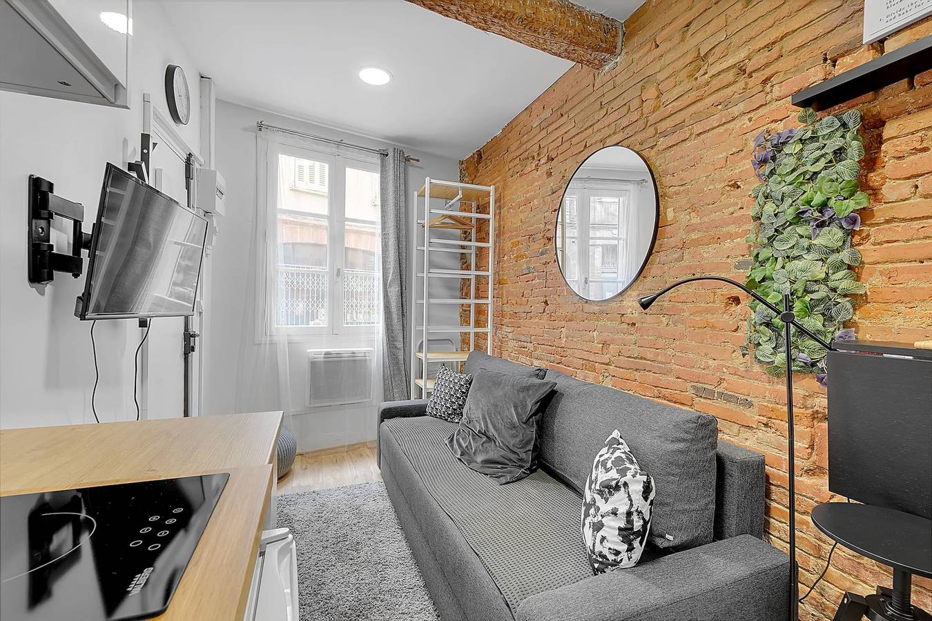 Estudio entero, Getaway For 2, Beautiful Studio Near The Garonne in Capitole (Toulouse), Toulouse
