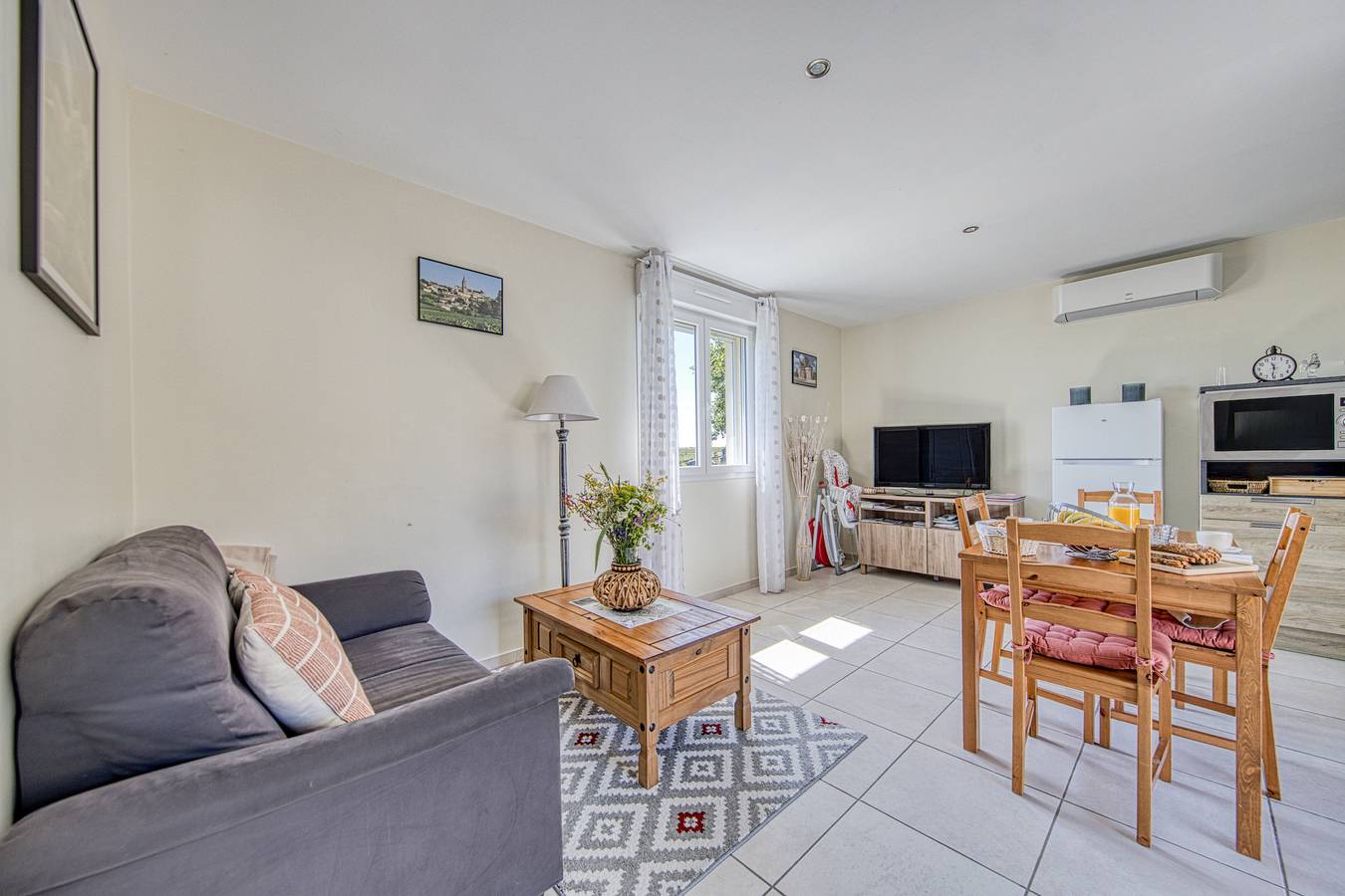 Kleines Haus im Herzen der Weinberge – Komfortabler und Ökologischer Rückzugsort mit Klimaanlage in Montagne, Libourne und Umgebung