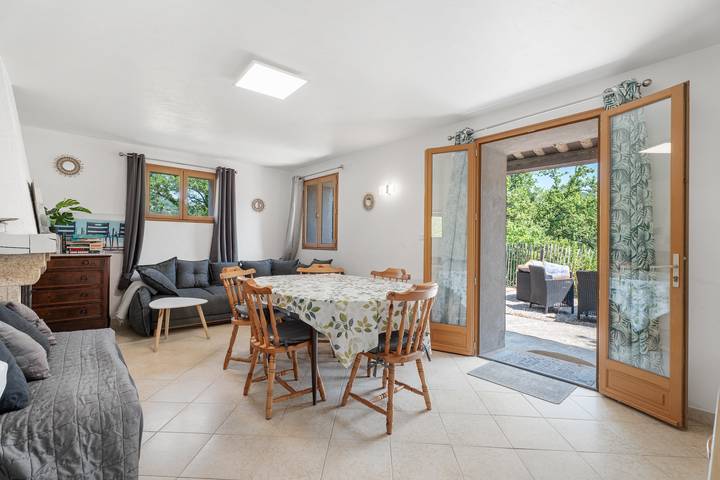 Location de vacances pour 8 personnes, avec terrasse et jardin à Le Bar-sur-Loup - 2
