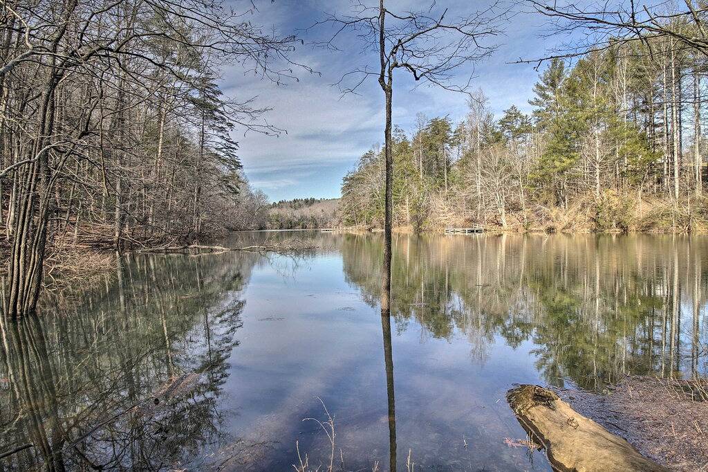 Familienhütte mit Pool und Whirlpool von Fairy Stone in Virginia
