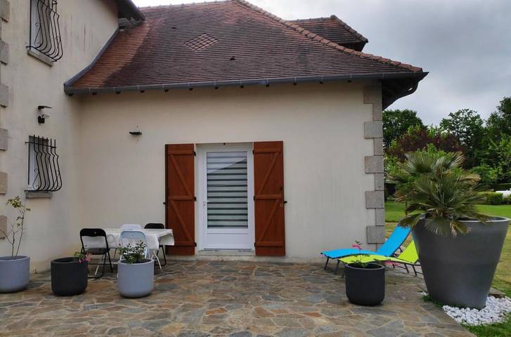 Location de vacances pour 2 personnes, avec jardin et terrasse à Saint-Sulpice-les-Feuilles - 4