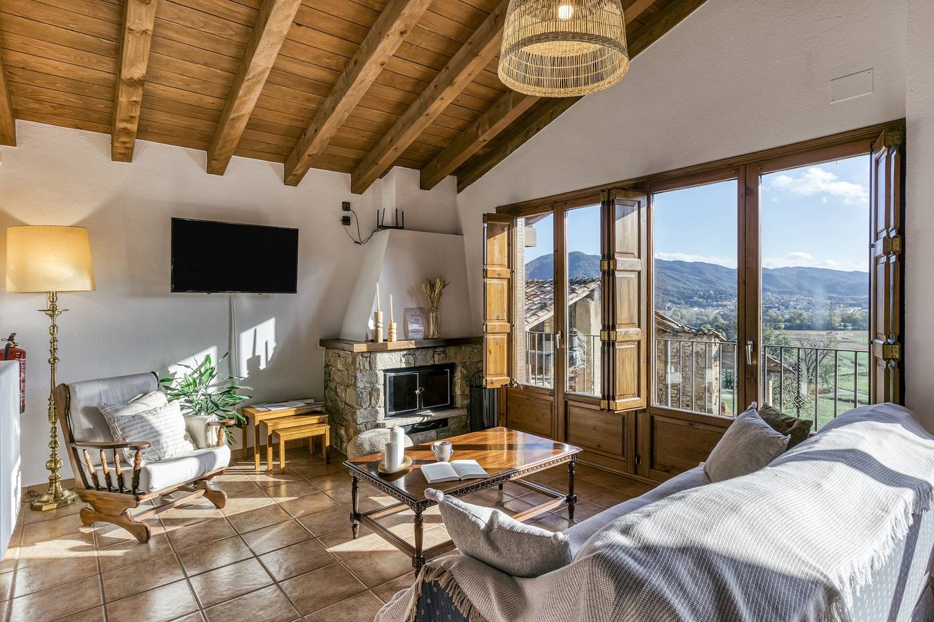 Casa de vacaciones 'La Cabanya De La Rovira - Dalt' con vistas a la montaña, terraza privada y Wi-Fi in Vall de Bas, Garrotxa