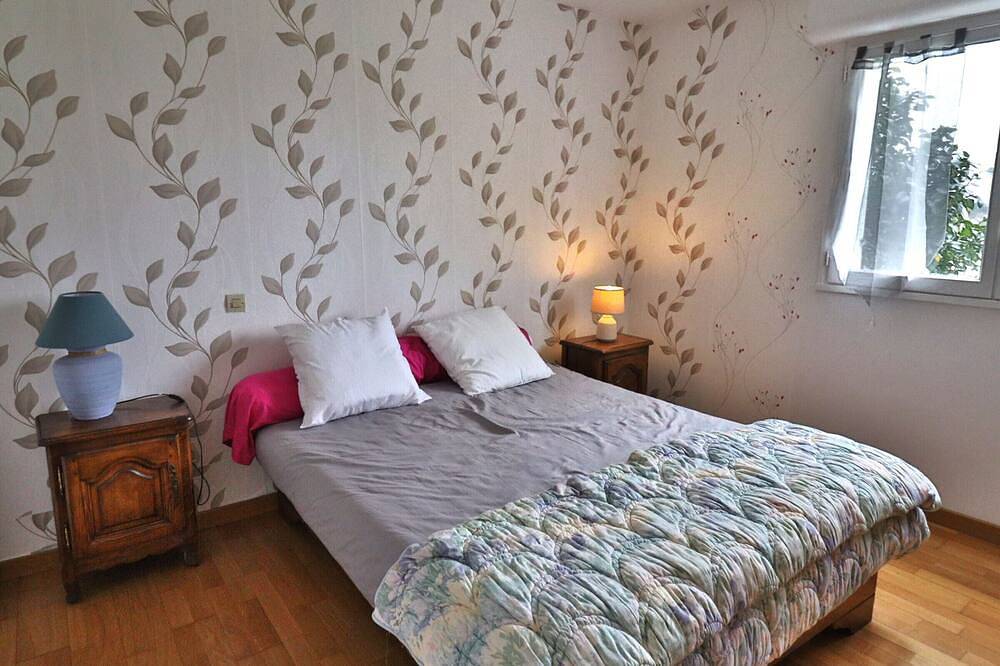 Cozy 3-bedroom house, garden, near beaches & town, Wifi, parking in Groix, Côte des Mégalithes