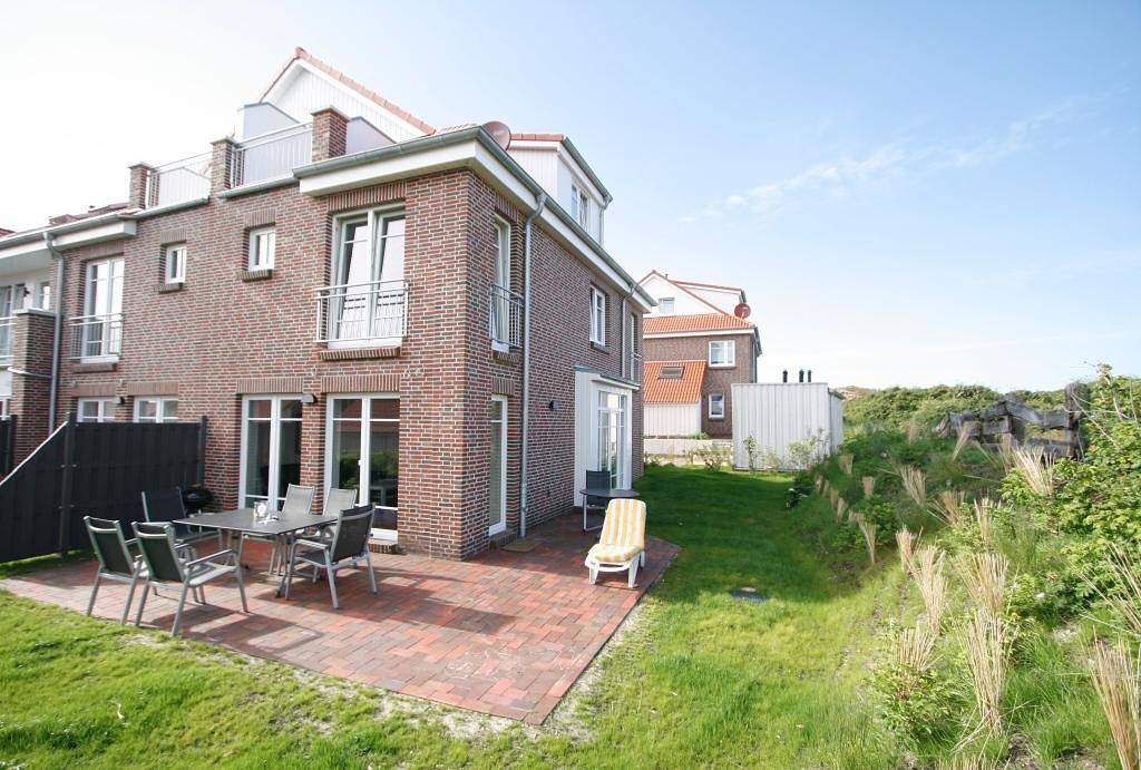 Wunderschönes Reihenendhaus, ca. 100 m², mit Terrasse und Balkon in Strandnähe in Langeoog