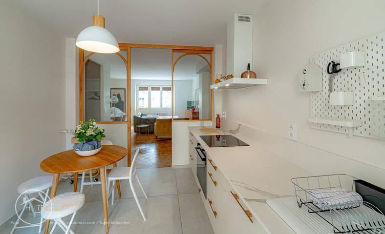 Gîte pour 4 personnes, avec Balcon dans Office De Tourisme De Chambery - 2