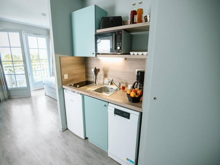 Gîte pour 2 personnes, avec jacuzzi et piscine ainsi que jardin et balcon, adapté aux familles à Bagnoles-de-l'Orne - 3