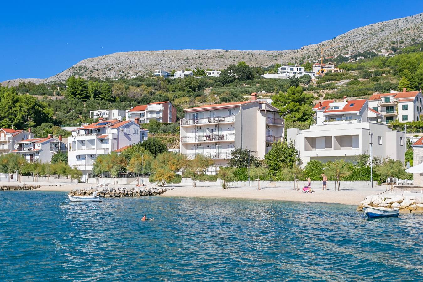 Ganze Wohnung, 1-Zimmer-Ferienwohnung am Strand Podstrana, Split A-13725-a in Podstrana, Split-Dalmatien
