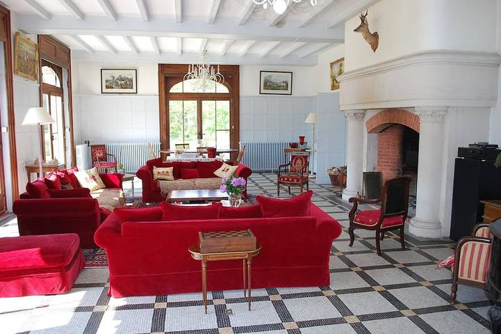 Chateau 150 km südlich von Paris für 24 Personen in Cerdon, Sologne
