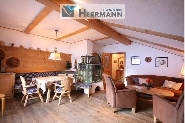 Ferienwohnung für 4 Personen, mit Balkon und Ausblick bei Neuschwanstein