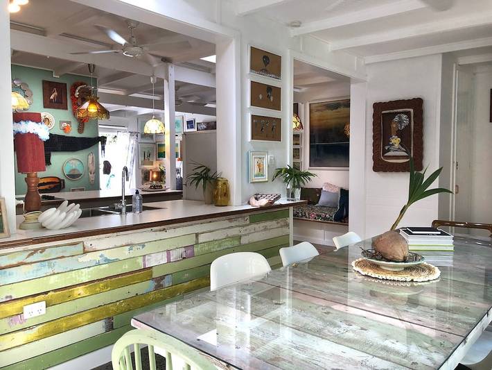 Holiday home for 4 people, with garden and balcony as well as pool in Port Douglas