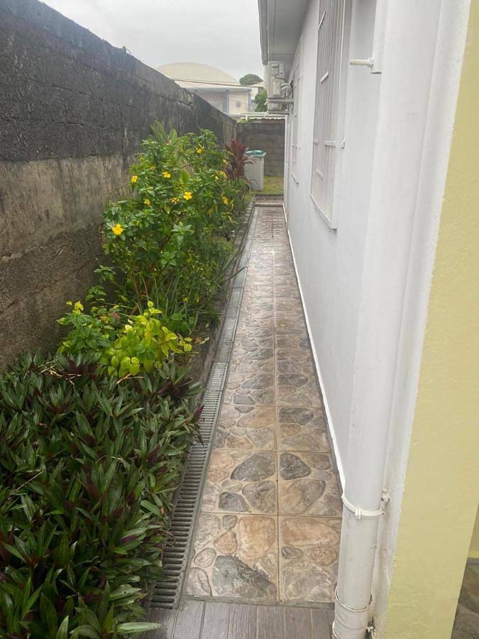 Location de vacances pour 6 personnes, avec terrasse dans Église catholique de Sainte-Anne - 2