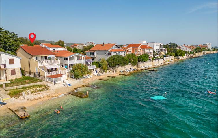 Ferienwohnung für 4 Personen, mit Terrasse in Bibinje - 2