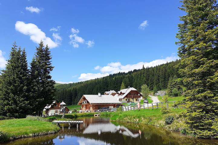 Lodge für 8 Personen, mit Whirlpool und Garten sowie Sauna in Oberwölz