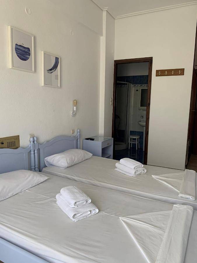 Hotel for 4 people with terrace in Samos