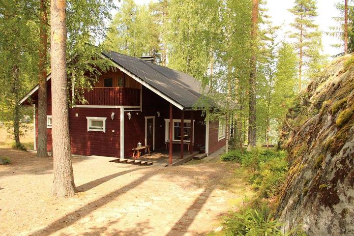 Ferienhaus für 12 Personen, mit Balkon und Terrasse sowie Garten und Sauna in Sulkava