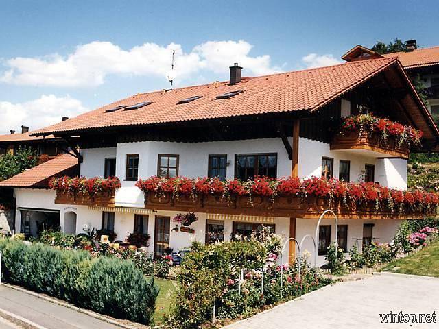 Ferienwohnung für 2 Personen, mit Balkon und Balkon/Terrasse sowie Garten in Regen (Ostbayern) - 2
