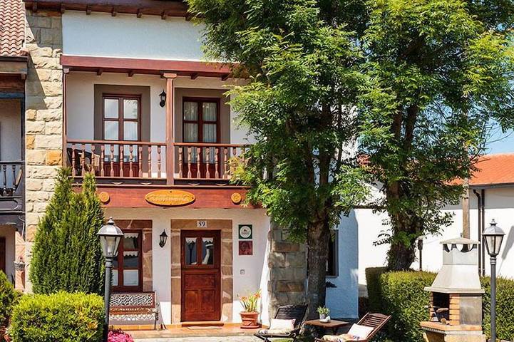 Cottage for 8 people, with balcony and garden - 1