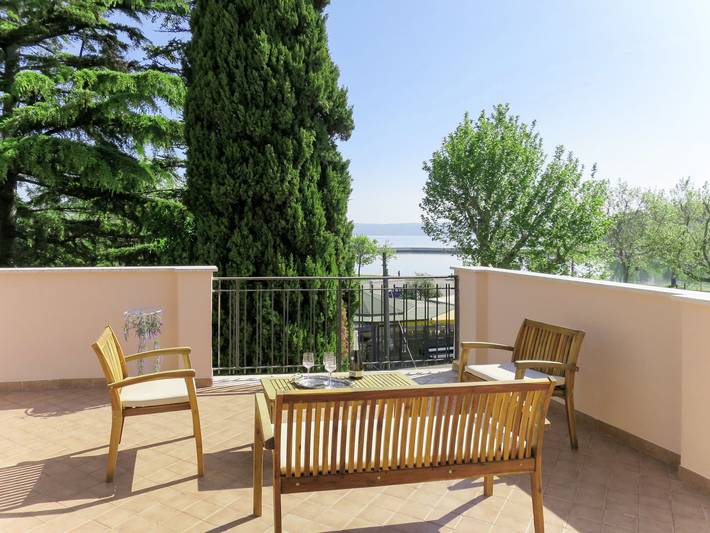 Vakantiewoning voor 6 personen, with tuin and uitzicht op het meer as well as terras aan het Meer van Bolsena