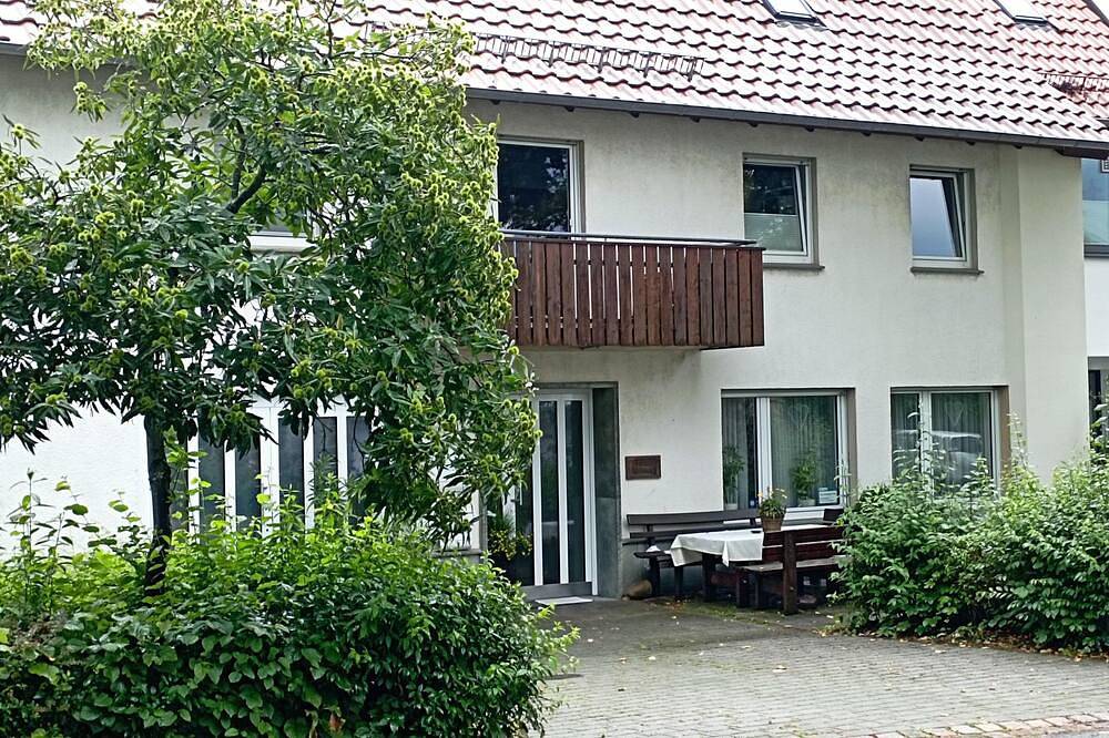 Ganze Wohnung, Ferienwohnung \"Am Kirchplatz\" in Bad Wünnenberg, Nordrhein-Westfalen