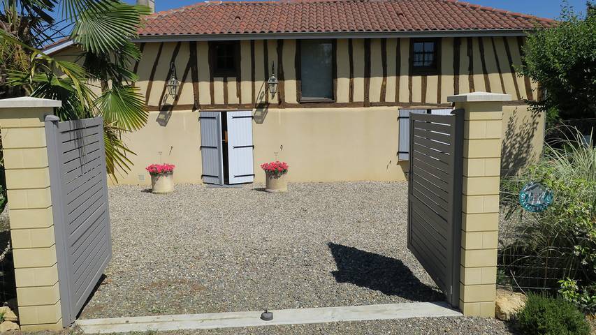 Gîte pour 4 personnes, avec jardin et terrasse dans le Gers - 2