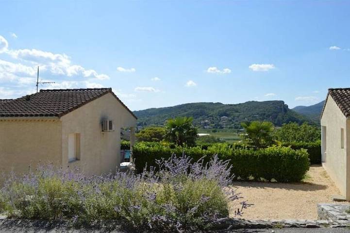 Maison Entre Rivière et Village in Vallon-Pont-d'Arc, Gorges de l’Ardèche