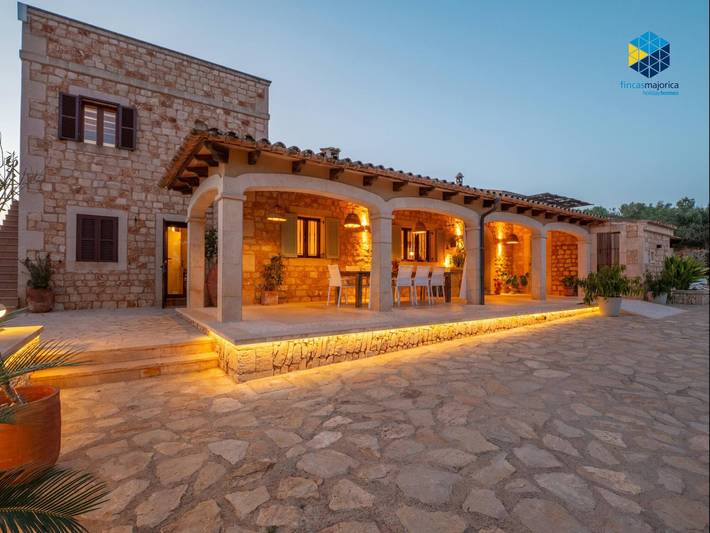 Finca für 12 Personen, mit Whirlpool und Terrasse sowie Garten in Ses Salines