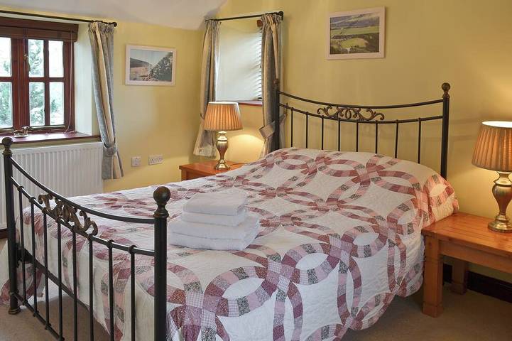 Barfields Cherry Tree Cottage in Cornwall