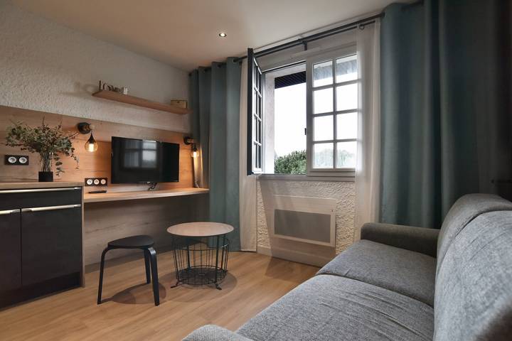 Entire apartment, Pierrette 12 - 200m de la plage, parking privé in Fréhel, Dinan region