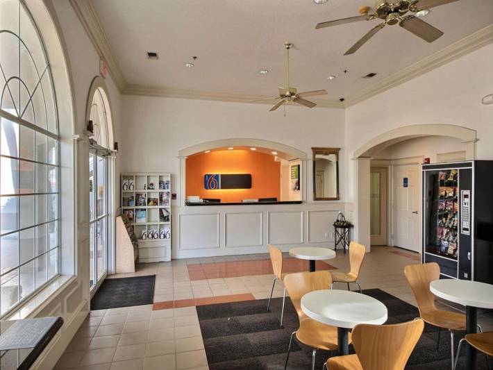 Ganze Wohnung, 1 Kingsize-Bett | Rauchen in Edinburg, Hidalgo County