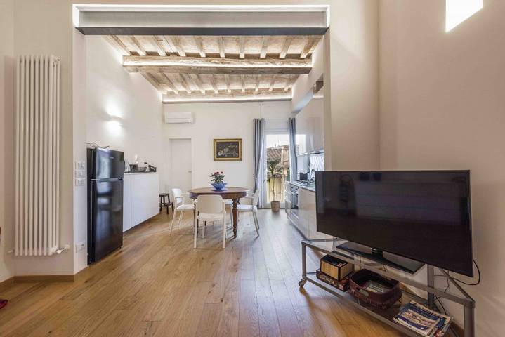 Ganze Wohnung, Porcellana Charming Apartment By MMega in Florence city center, Florenz