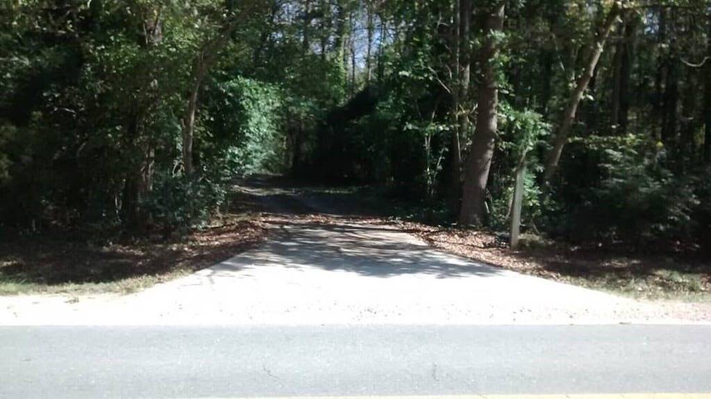 Ganze Wohnung, Full Apartment Amidst the Tall Trees! in Union County (NC)